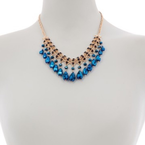 Area Star Drop Stone Statement Necklace - Picture 5 of 5